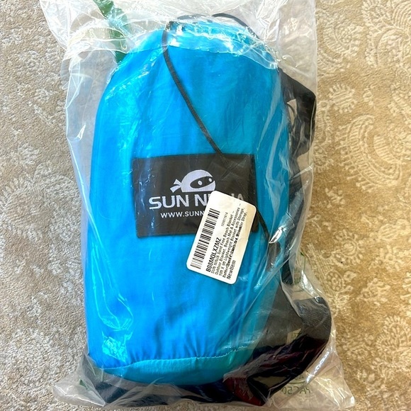 Brand New Sun Ninja 9’ x 10’ Outdoor Beach Sandfree Blanket Blue Lightweight - Picture 9 of 10